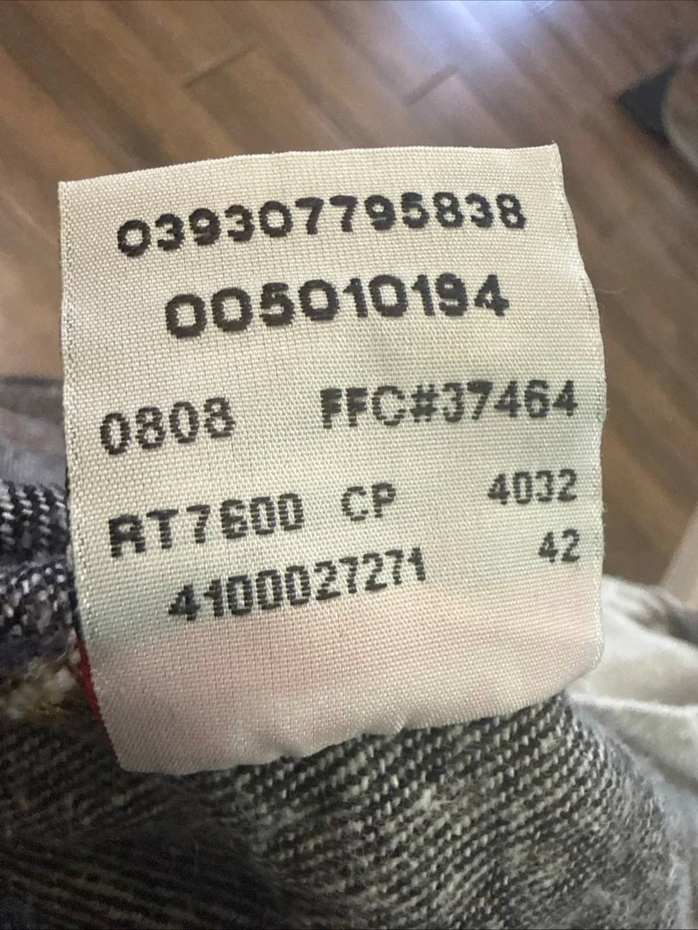 Levis color comfortable